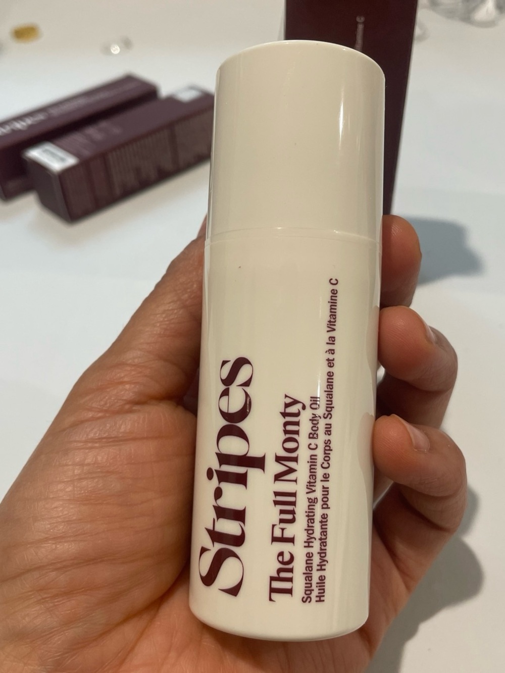 Stripes The Full Monty Squalane Hydrating Vitamin C Body Oil - Deep Burgundy - Picture 3 of 4